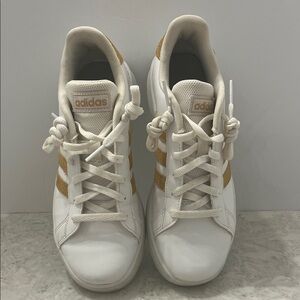 Adidas white and Gold Grand Court Sneakers Size 4